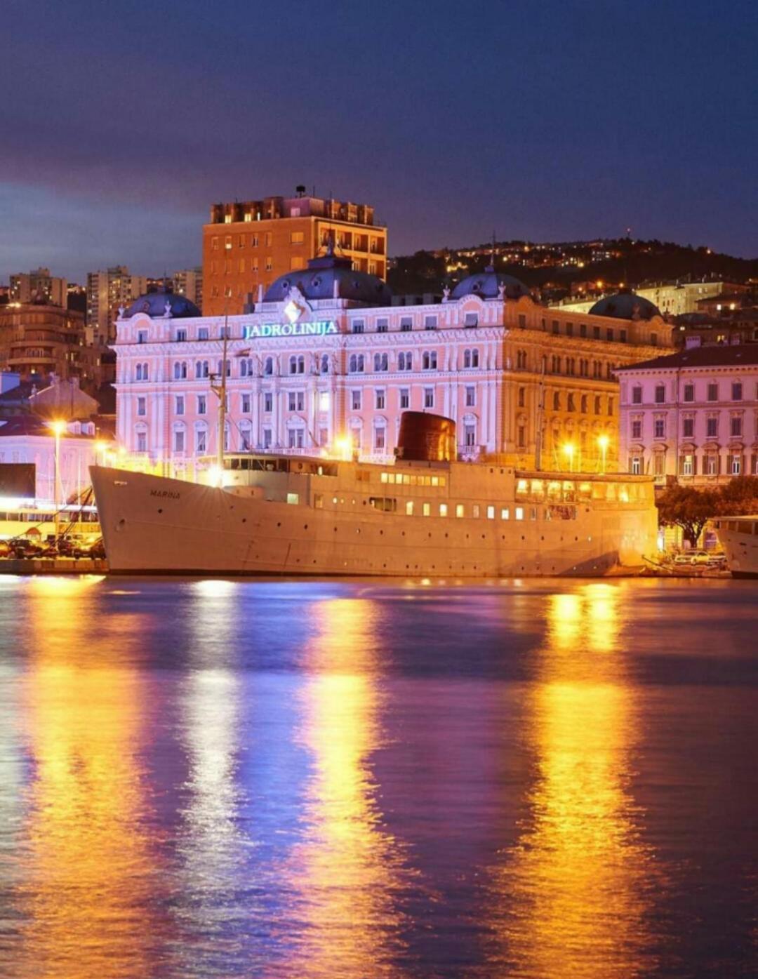 Seafront Artist Studios Rijeka Exteriör bild